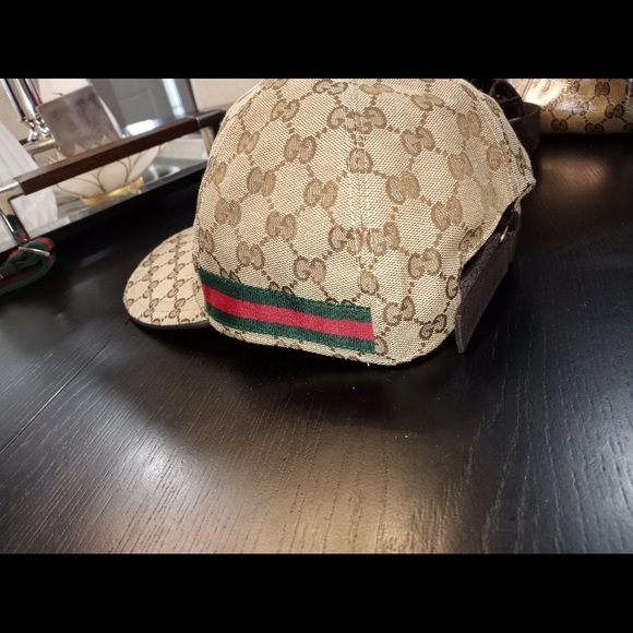 Hat - Picture 2 of 3